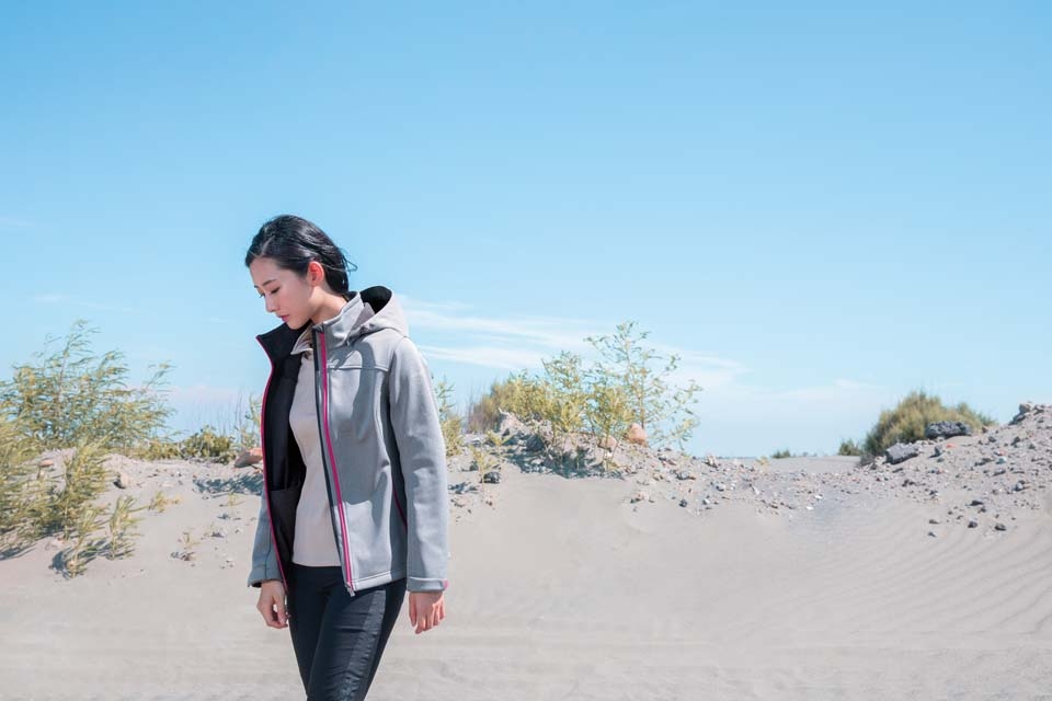 【WILDLAND荒野】女三層貼防風保暖功能外套灰紫色