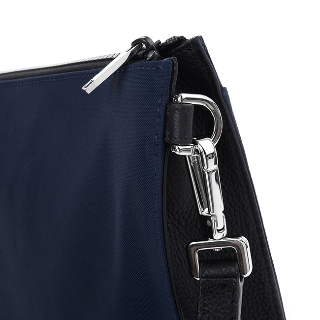 DIOR X KAWS 限量淡粉色DIOR LOGO蜜蜂尼龍手拿包 (藍色)