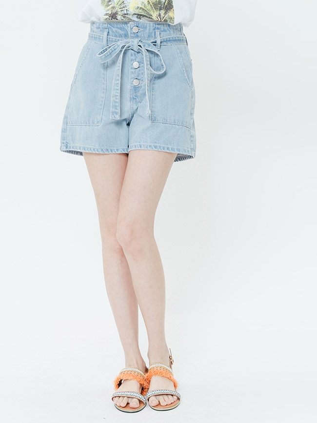 H:CONNECT 韓國品牌 女裝-綁結高腰排扣牛仔短褲-藍