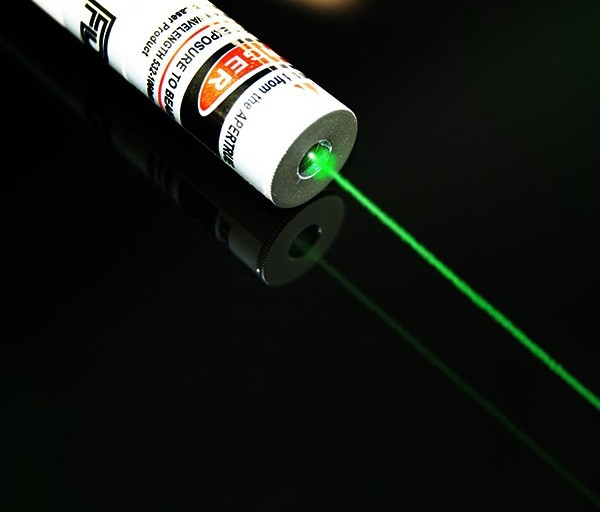驥展 二用式 高功率 綠光短版雷射筆(200mW)