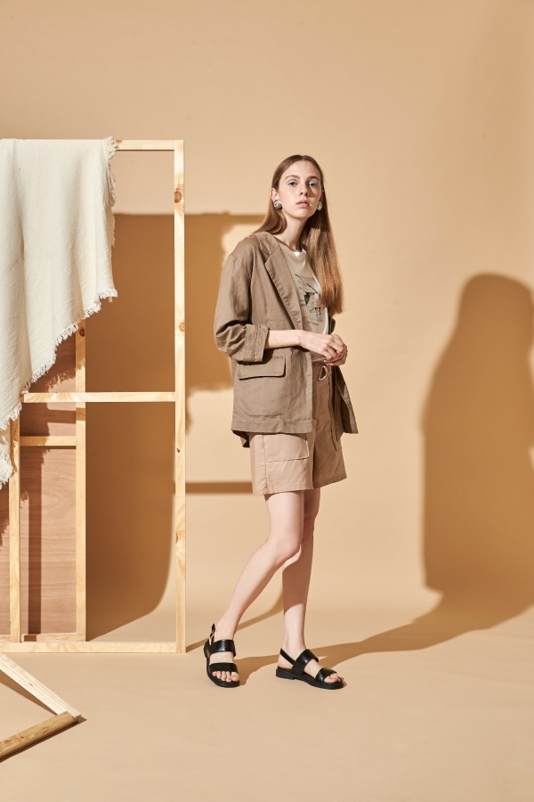 HERLS 完美夏日 全真皮百搭雙寬帶露趾涼鞋-黑色