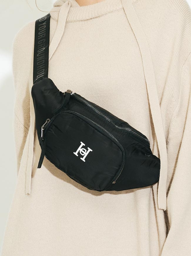 H:CONNECT 韓國品牌 配件 - 背帶印字腰包 -黑