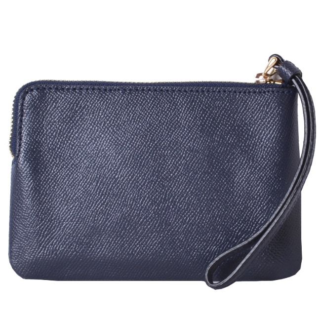 COACH 燙金馬車LOGO 防刮皮革素色拉鍊式手拿包-沉穩藍