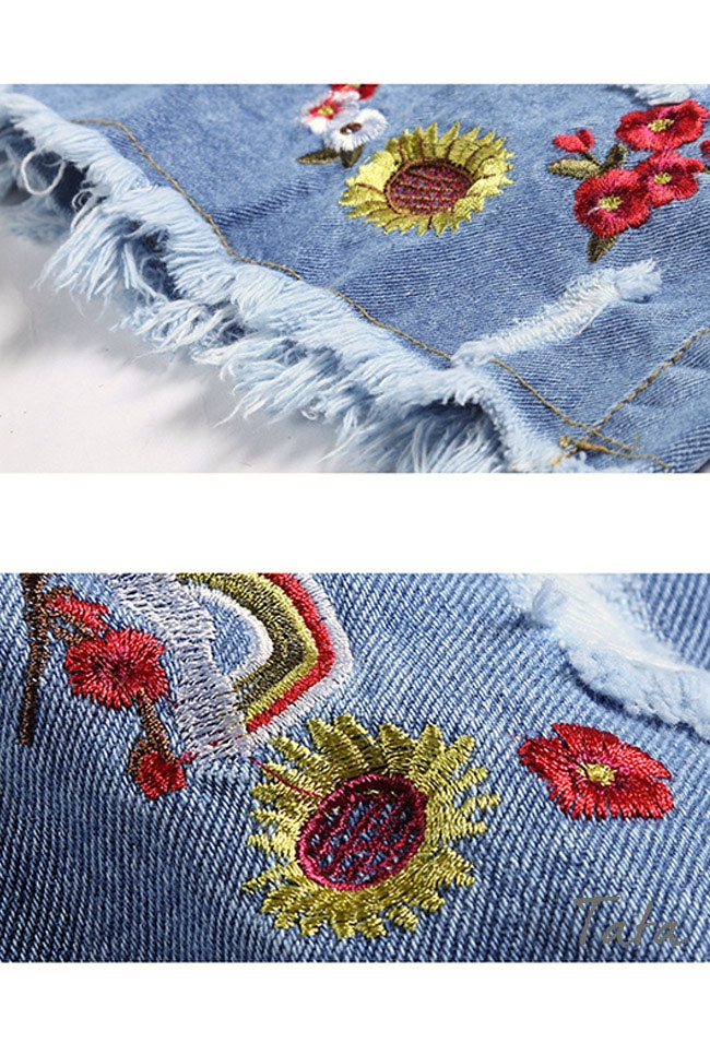 花刺繡刷破牛仔短褲 共二色 TATA-(S~XL)