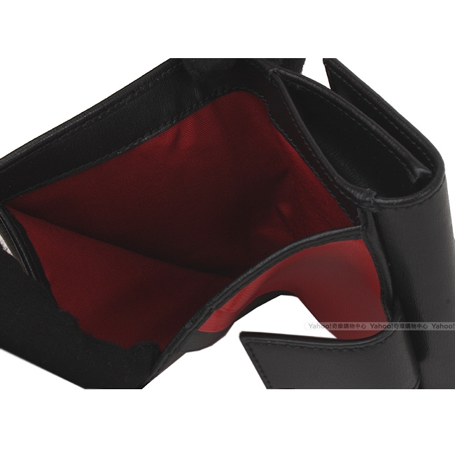 Salvatore Ferragamo馬蹄浮印小牛皮釦式短夾(經典黑)