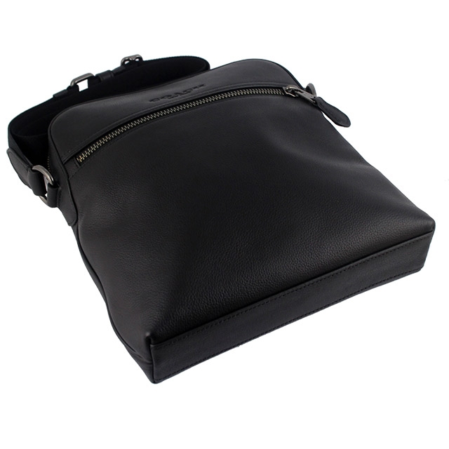 COACH 黑色皮革壓印品牌標誌斜背包