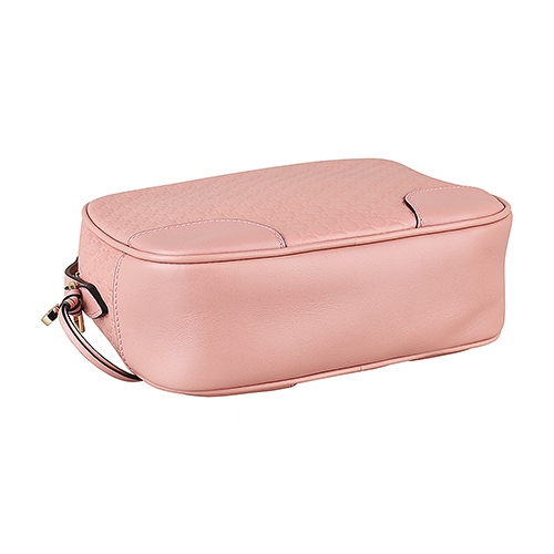 GUCCI Guccissima 雙G壓紋LOGO牛皮拉鍊斜背包(櫻花粉)