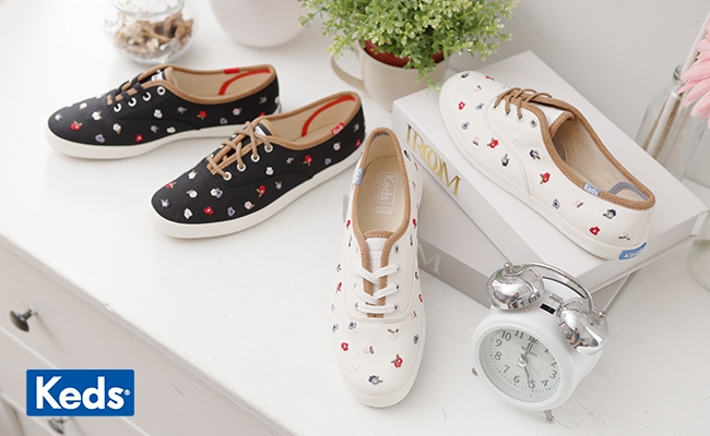 Keds CHAMPION 刺繡小碎花綁帶休閒鞋-黑