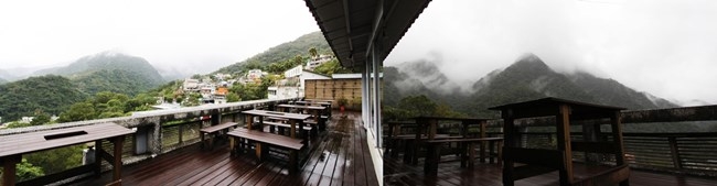 烏來慈云溫泉會館-客房休憩泡湯+養生藥膳餐券