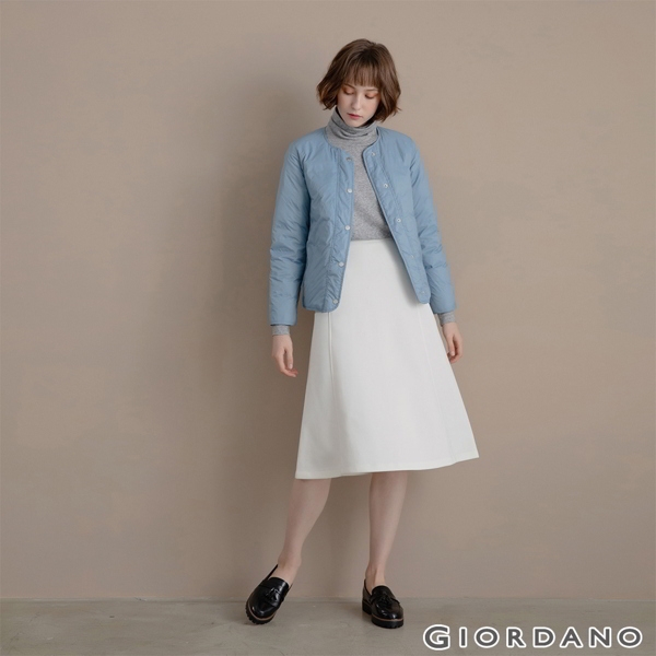 GIORDANO 女裝圓領鈕扣款輕薄羽絨外套 - 02 白令海藍