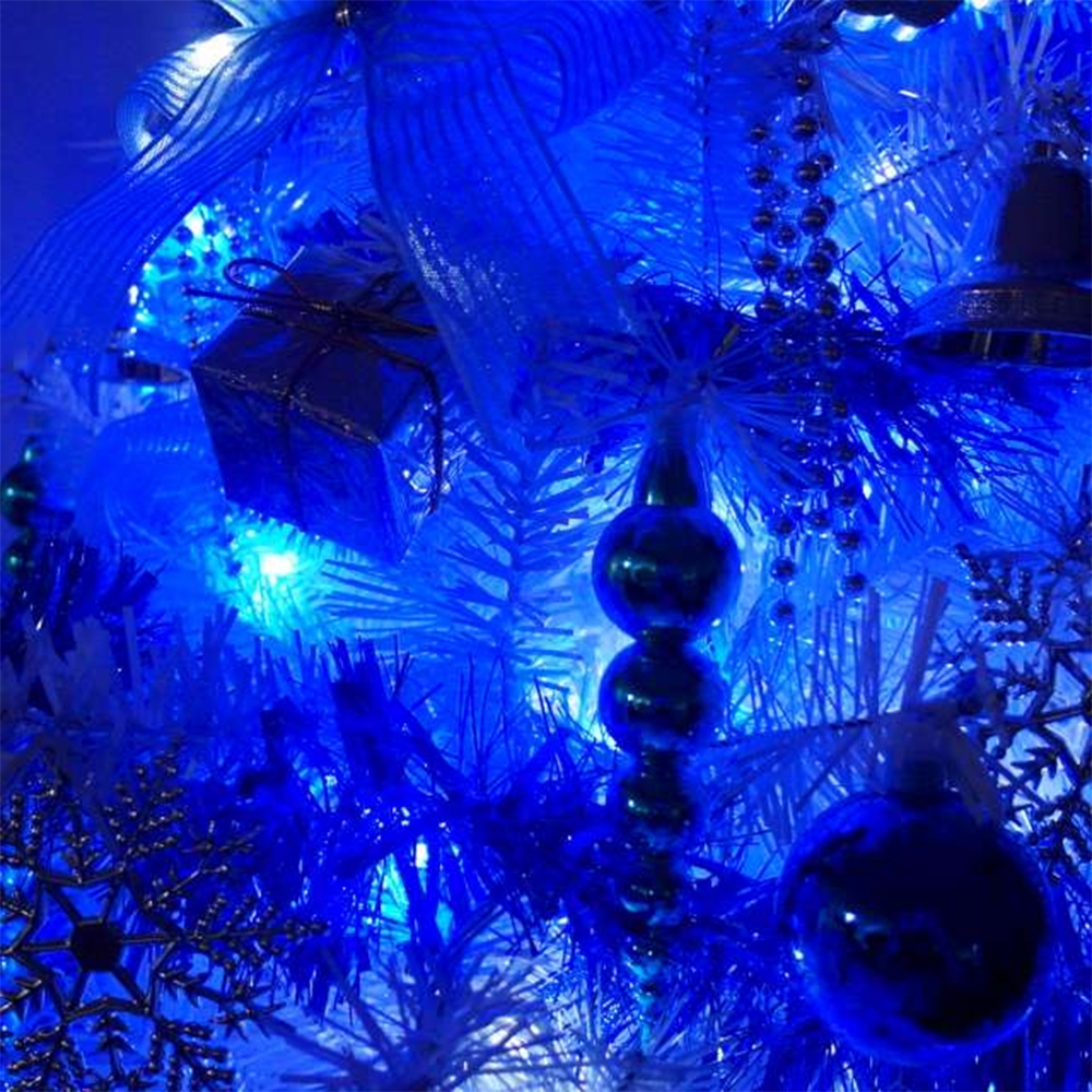 摩達客 台灣製6尺豪華版夢幻白色聖誕樹(銀藍系配件組)+100燈LED燈藍白光2串