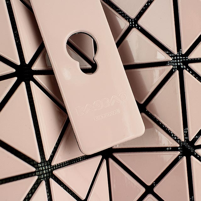 ISSEY MIYAKE 三宅一生BAOBAO 雙材質方格10x10透光手提包(粉紅/中)