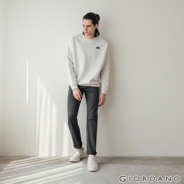 GIORDANO 男裝防皺彈力修身卡其褲 - 07 深灰