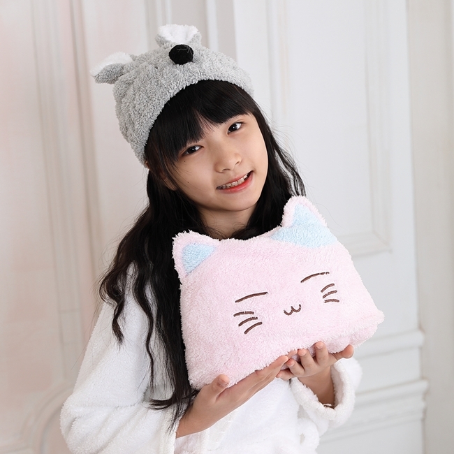 【MORINO摩力諾】動物造型速乾兒童連帽罩袍 披風 抱枕(貓咪) 附提袋
