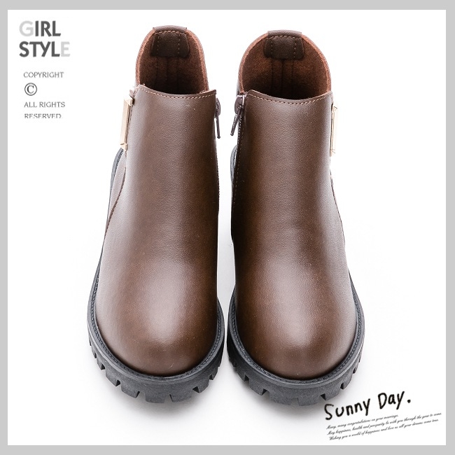 River&Moon短靴-造型D金扣側V粗跟短靴-咖