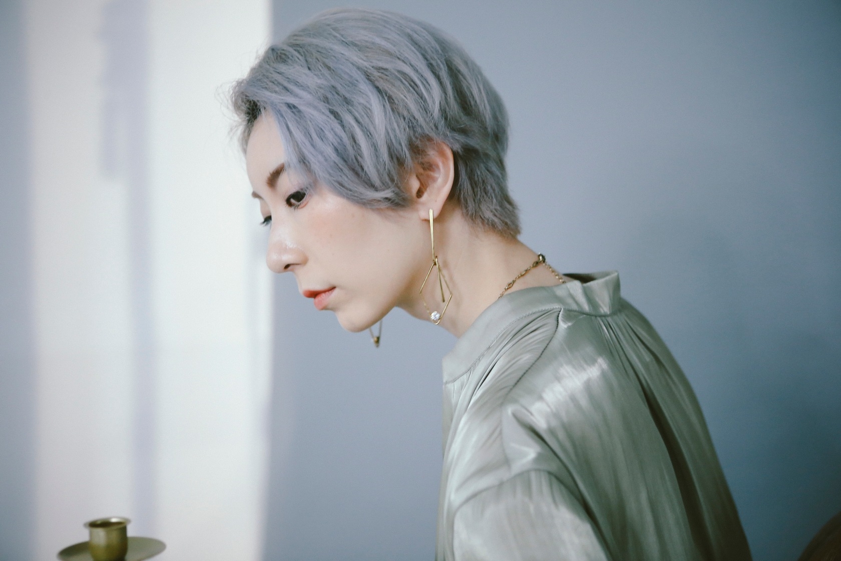 COR-DATE-幾何學-古金色菱形耳環