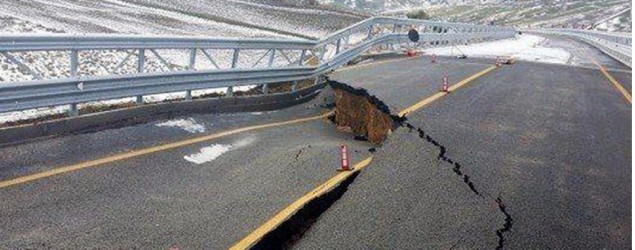 Palermo: crolla viadotto inaugurato a Natale. Ira del governo, "pagheranno" Viadotto_rotto_635x250_1420389258