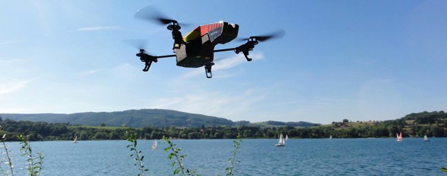 A drone flies above water. (quadcoptercloud.com)