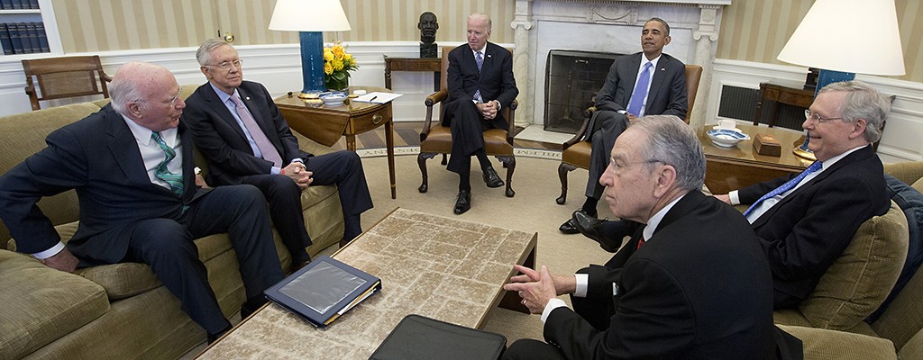 Awkward Supreme Court meeting at White House. (AP)