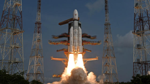 Indian rocket launches final 36 satellites for OneWeb s broadband