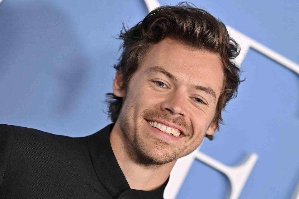 Harry Styles Was Spotted Doing Pilates Again and the Internet Is Freaking Out