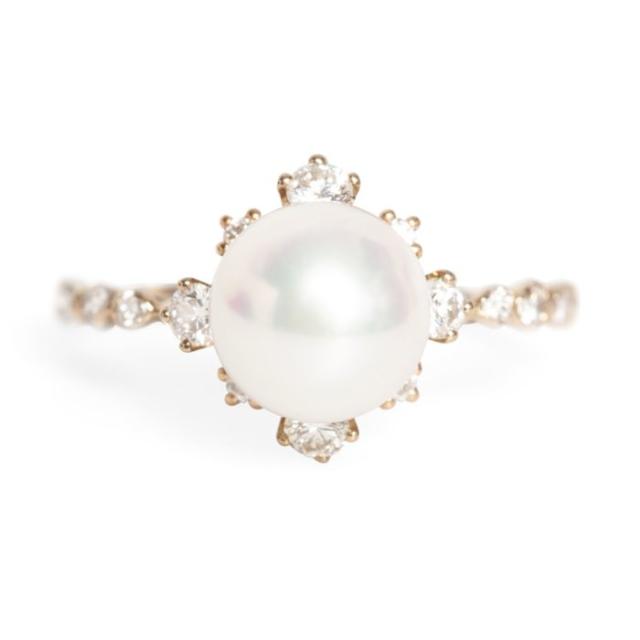 Pearl Snowflake Ring-Supreme