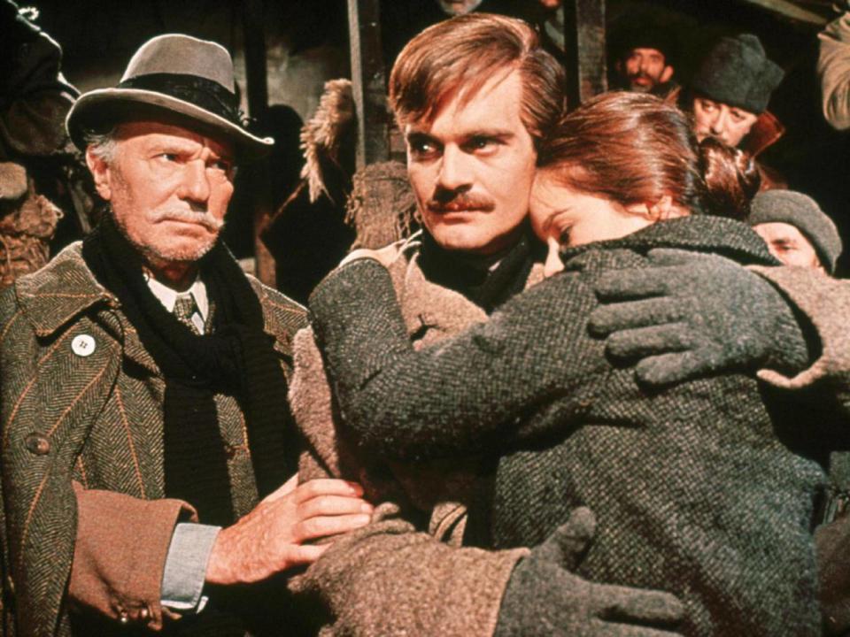 Ralph Richardson with Sharif and Geraldine Chaplin (Warner Brothers)