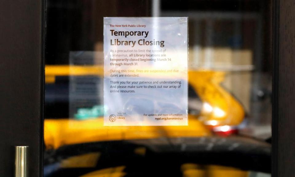A ‘temporary closing notice’ posted on the Columbus Library on Tenth Avenue in New York, New York.
