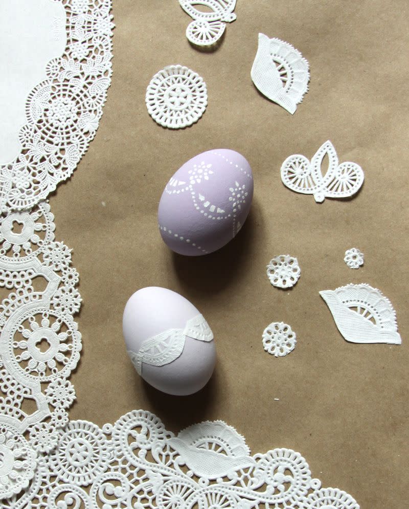 26) Doily Stencil Eggs