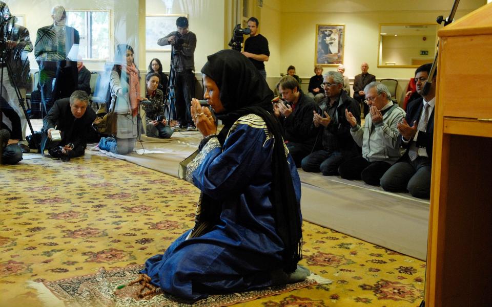 Professor Amina Wadud, the first woman to give a Khutbah in the UK, at The Oxford Centre - John Robertson 