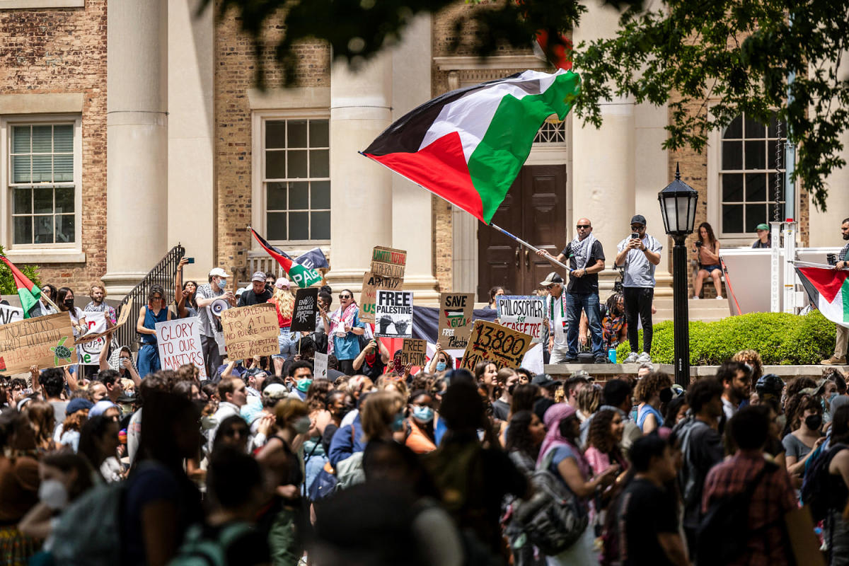 Trump tries to present anti-Israel protests on college campuses as a political liability for Biden