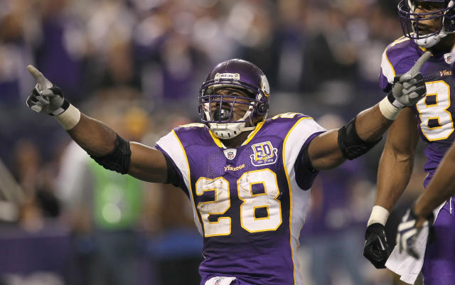 Adrian Peterson Goes Over 2000 Packers vs. Vikings (Week 17, 2012