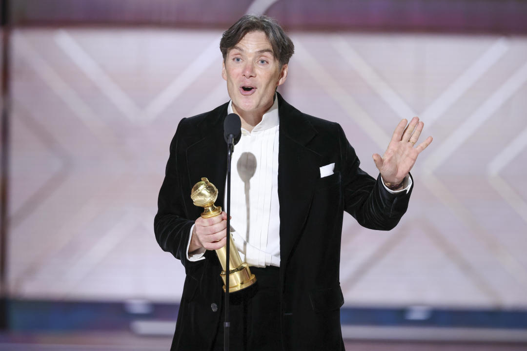 Cillian Murphy accepts the award for Best Performance by a Male Actor in a Motion Picture, Drama for 