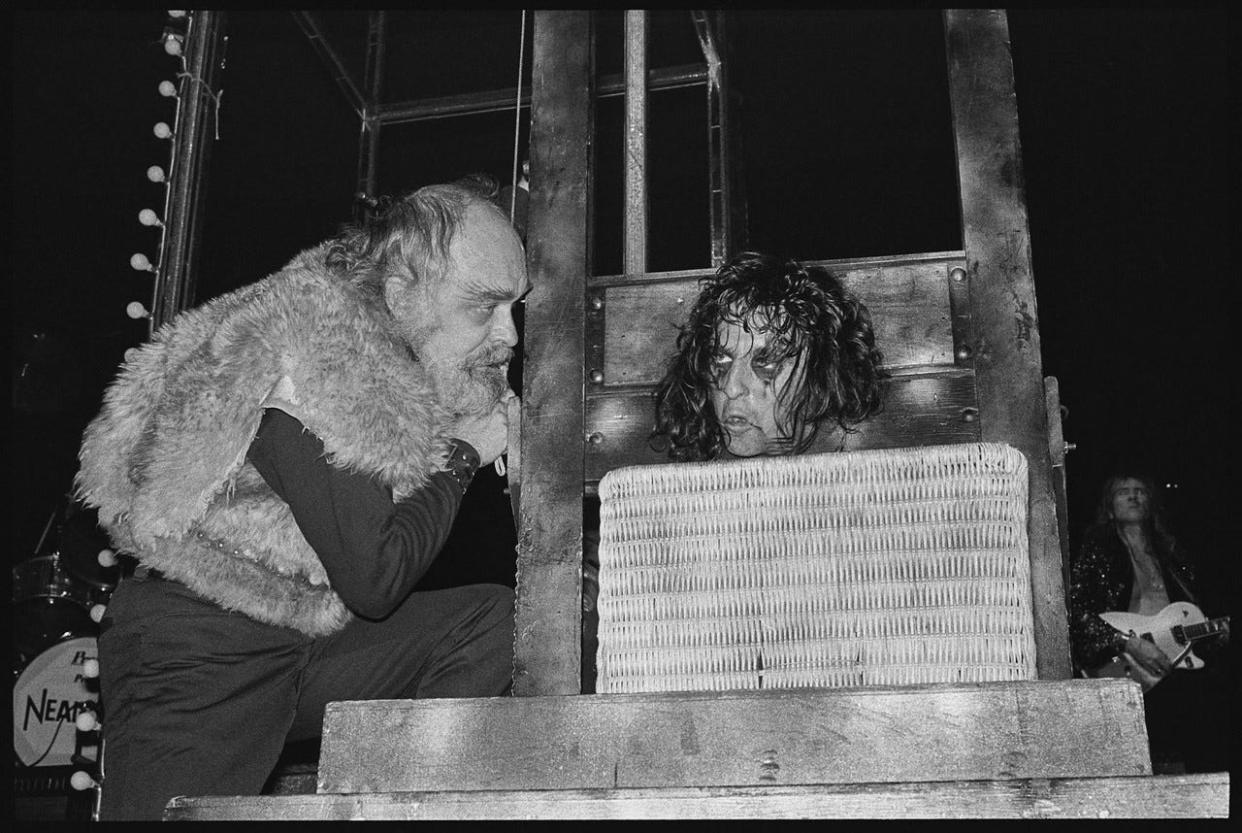 Alice Cooper at the gallows on the "School's Out" tour