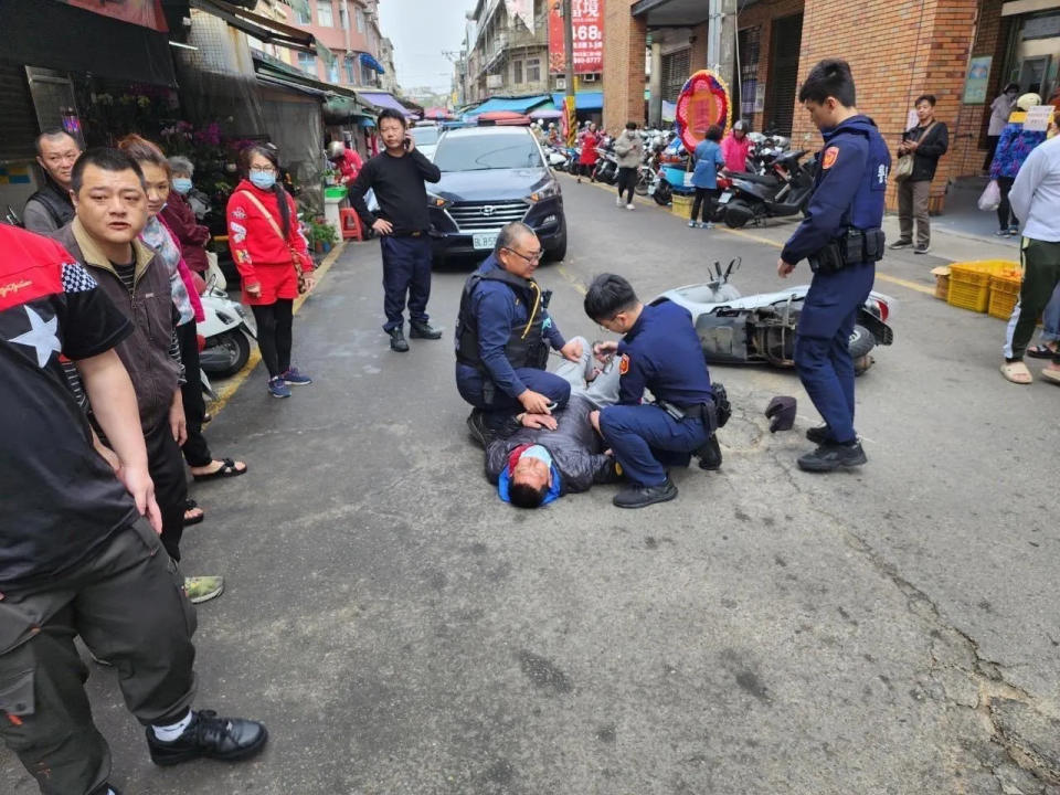 <strong>搶匪再菜市場隨機行搶婦人被逮。（圖／翻攝畫面）</strong>