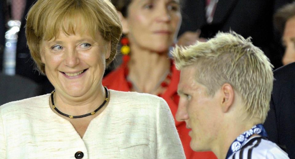 Angela Merkel und Bastian Schweinsteiger trafen sich mehrmals. (Bild: Getty Images)