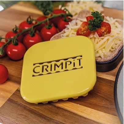 If you don't have room for a toastie maker, this little CRIMPiT is a handy way to make toasties with sandwich thins! Get it for 33% off.