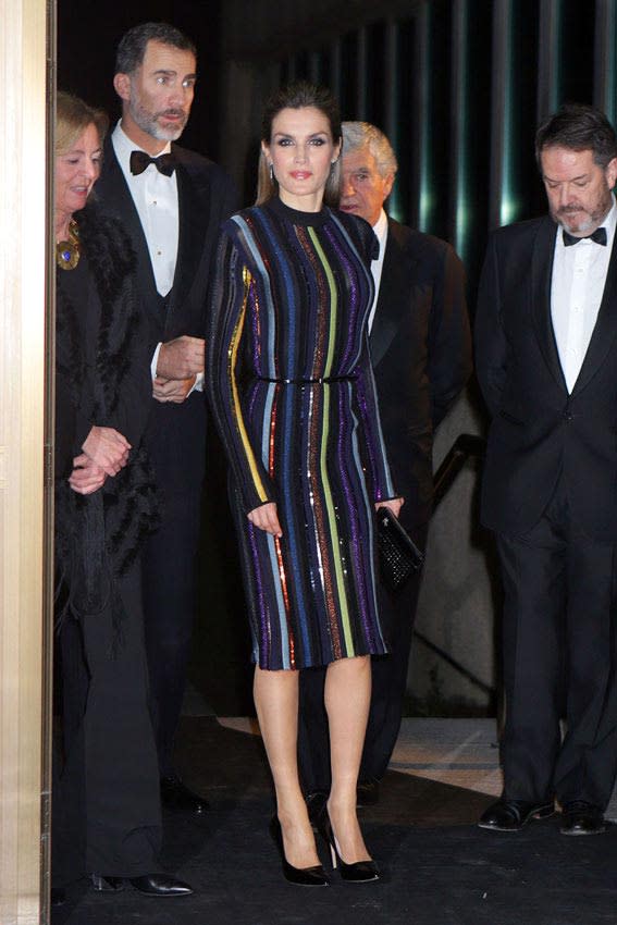 Reina Letizia con vestido de lentejuelas