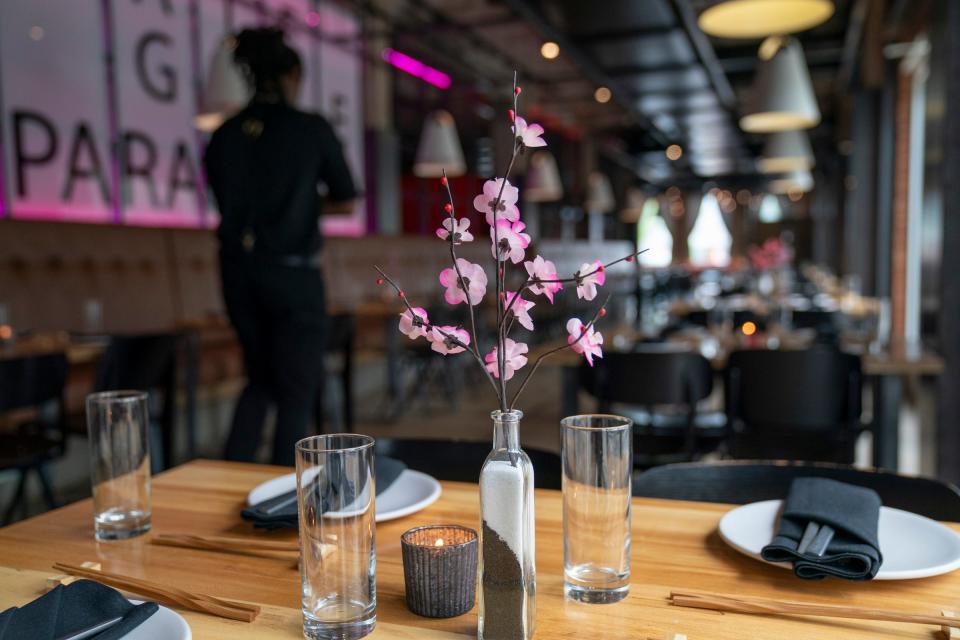 Vigilante Kitchen opened on June 30, 2023. This has been the dream of executive chef and owner Aaron Cozadd, who has conceptualized an immersive venue that encompasses Zen vibes, punk rock and graphic novels.