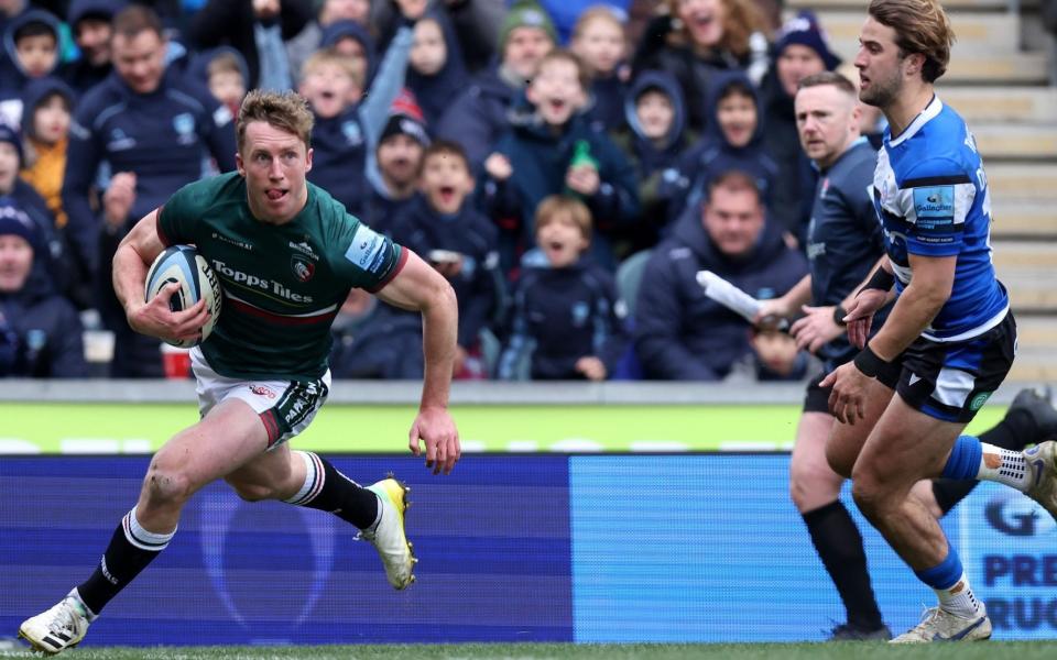  Harry Potter of Leicester Tigers crosses to score the team's first try during the Gallagher Premiership Rugby match between Leicester Tigers and Bath Rugby at Mattioli Woods Welford Road Stadium - /Getty Images/George Wood