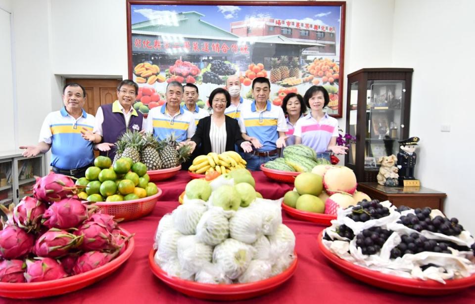 彰化市果菜市場，本週日盛大舉辦「彰化農產嘉年華」，促銷優質水果，幫農民拼經濟！（圖：李河錫）