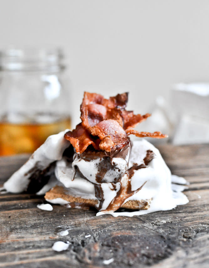 <strong>Get the <a href="http://www.howsweeteats.com/2012/07/bourbon-marshmallow-smores-with-bacon/" target="_blank">Bourbon Marshmallow Bacon S'more recipe</a> by How Sweet It Is</strong>