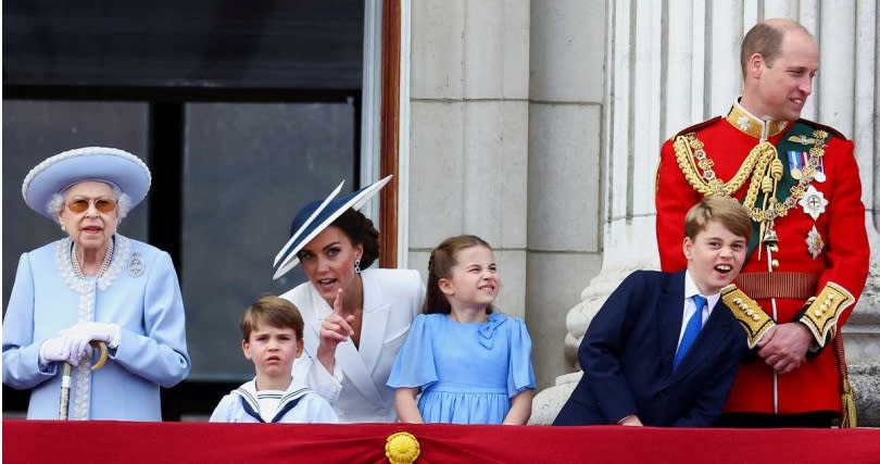 凱特王妃與皇室家人們公開露面。（圖／達志／路透社）