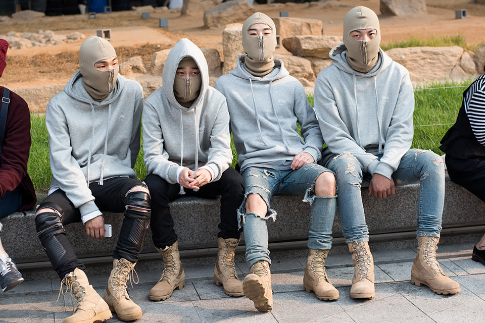 Group face masks were apparently trendy at Seoul Fashion Week. 