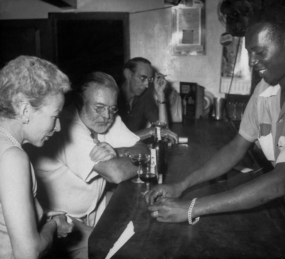 1950: At the Bar