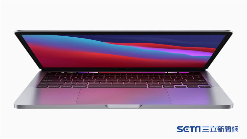   MacBook Pro 提供Mac 歷來最長的電池續航力。（圖／蘋果提供）