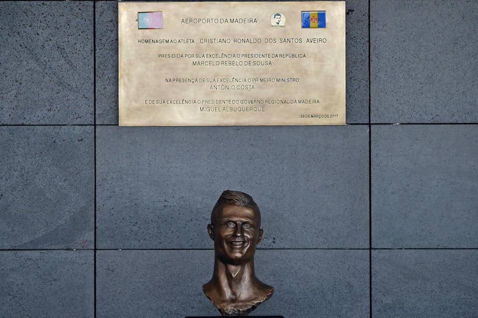 Cristiano Ronaldo Statue