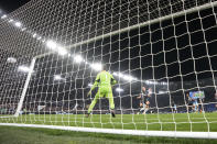 Lazio's Adam Marusic, right, scores his side's opening goal during the Serie A soccer match between Lazio and Juventus at Rome's Olympic Stadium, Saturday, March 30, 2024. (AP Photo/Andrew Medichini)
