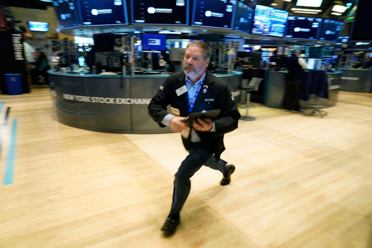 Photo of Die Aktien waren gemischt, da Zweifel an Zinssenkungen aufkamen