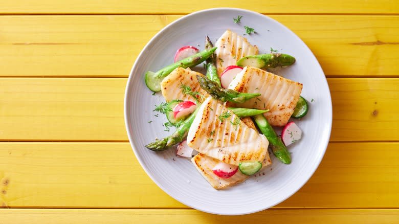 plate of grilled tilapia 